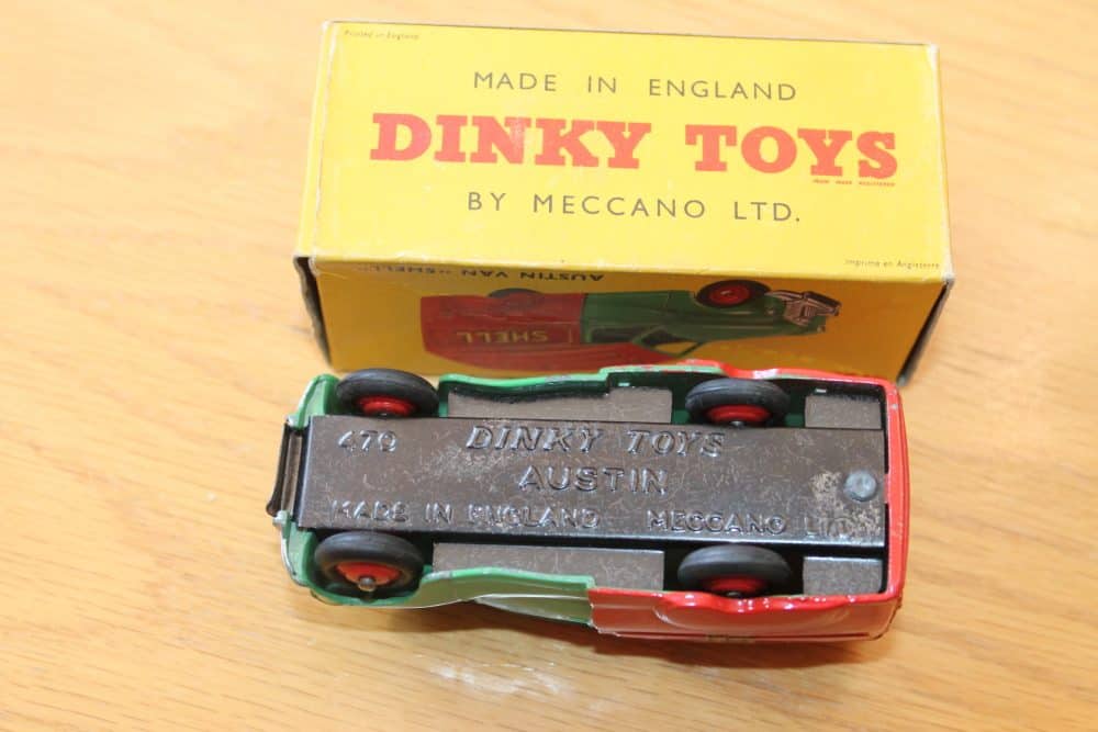 Dinky Toys 470 Austin Shell Van-base