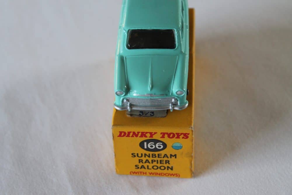 Dinky Toys 166 Sunbeam Rapier-front