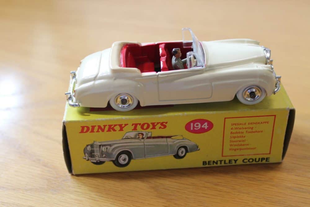 Dinky Toys 194 Bentley Coupe South African version-side