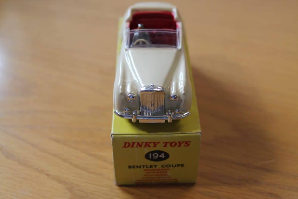 Dinky Toys 194 Bentley Coupe South African version-front