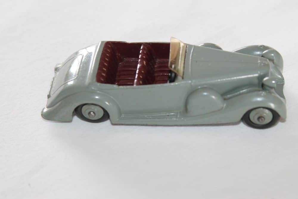 Dinky Toys 038C Lagonda Tourer-side