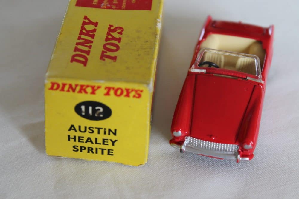 Dinky Toys 112 Austin Healey Sprite-front