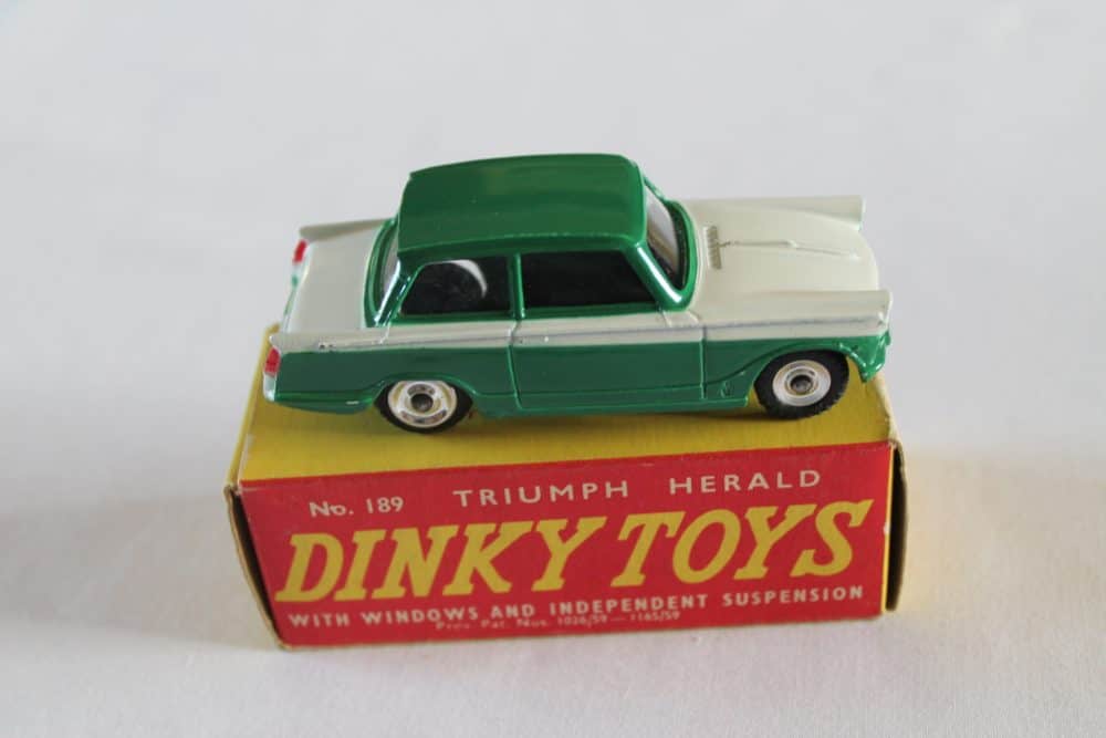 Dinky Toys 189 Triumph Herald-side