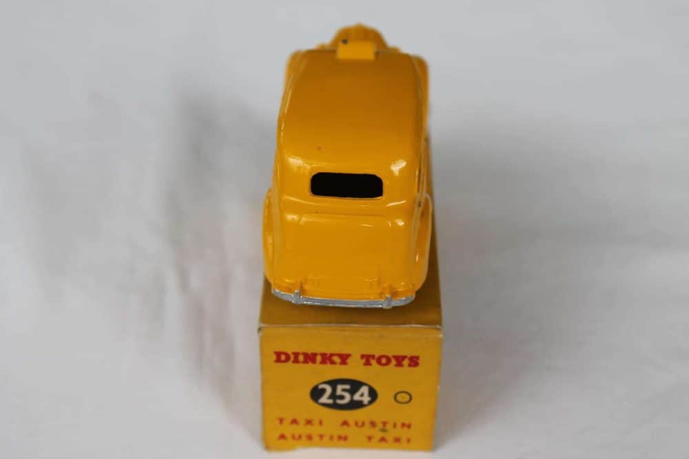 Dinky Toys 254 Austin Taxi-back