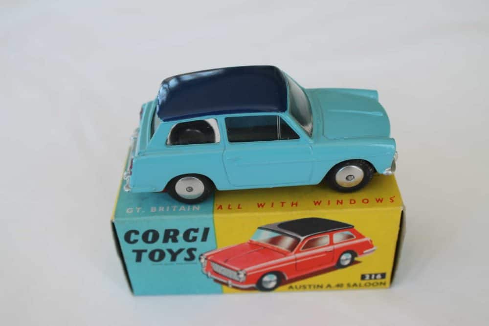 Corgi Toys 216 Austin A40-side