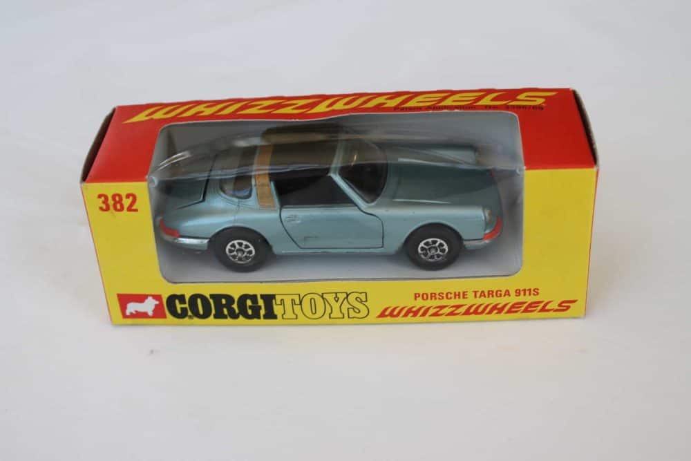 Corgi Toys 382 Porsche Targa 911S Whizzwheels