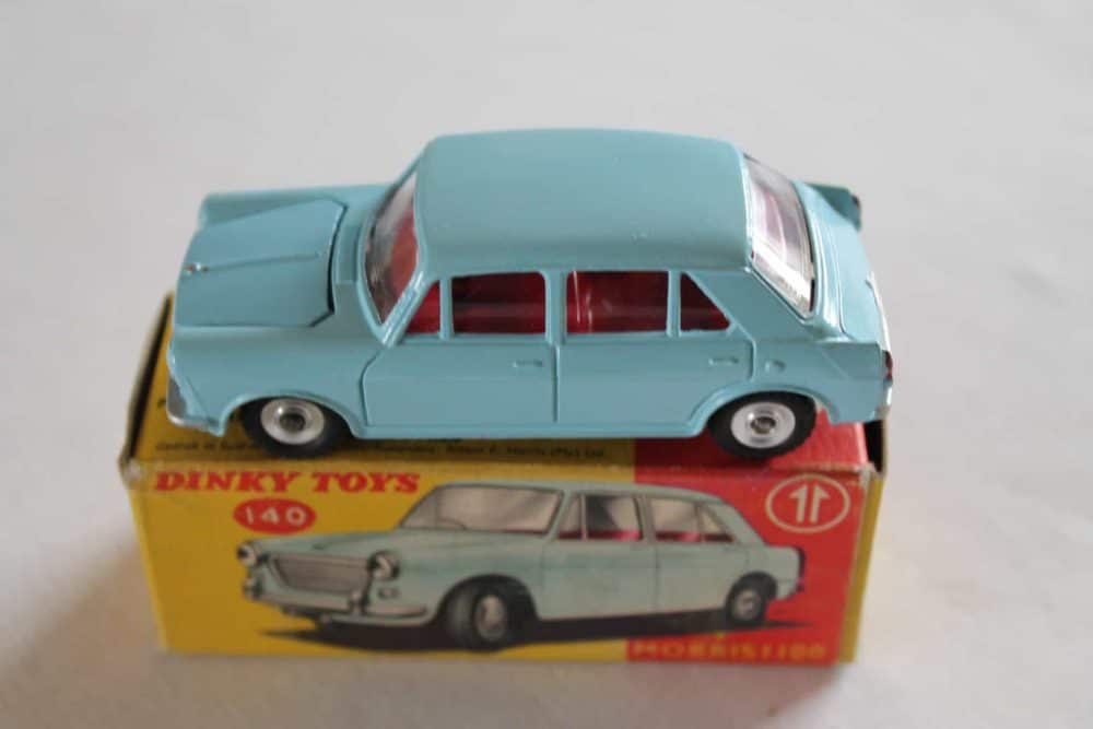 Dinky Toys 140 South African Morris 1100