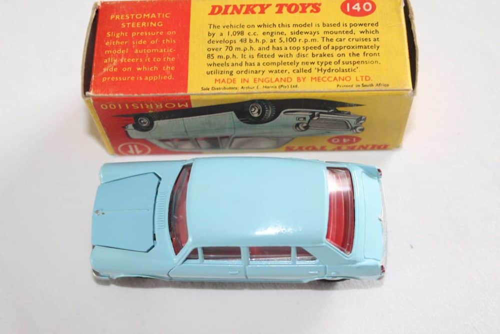 Dinky Toys 140 South African Morris 1100-top