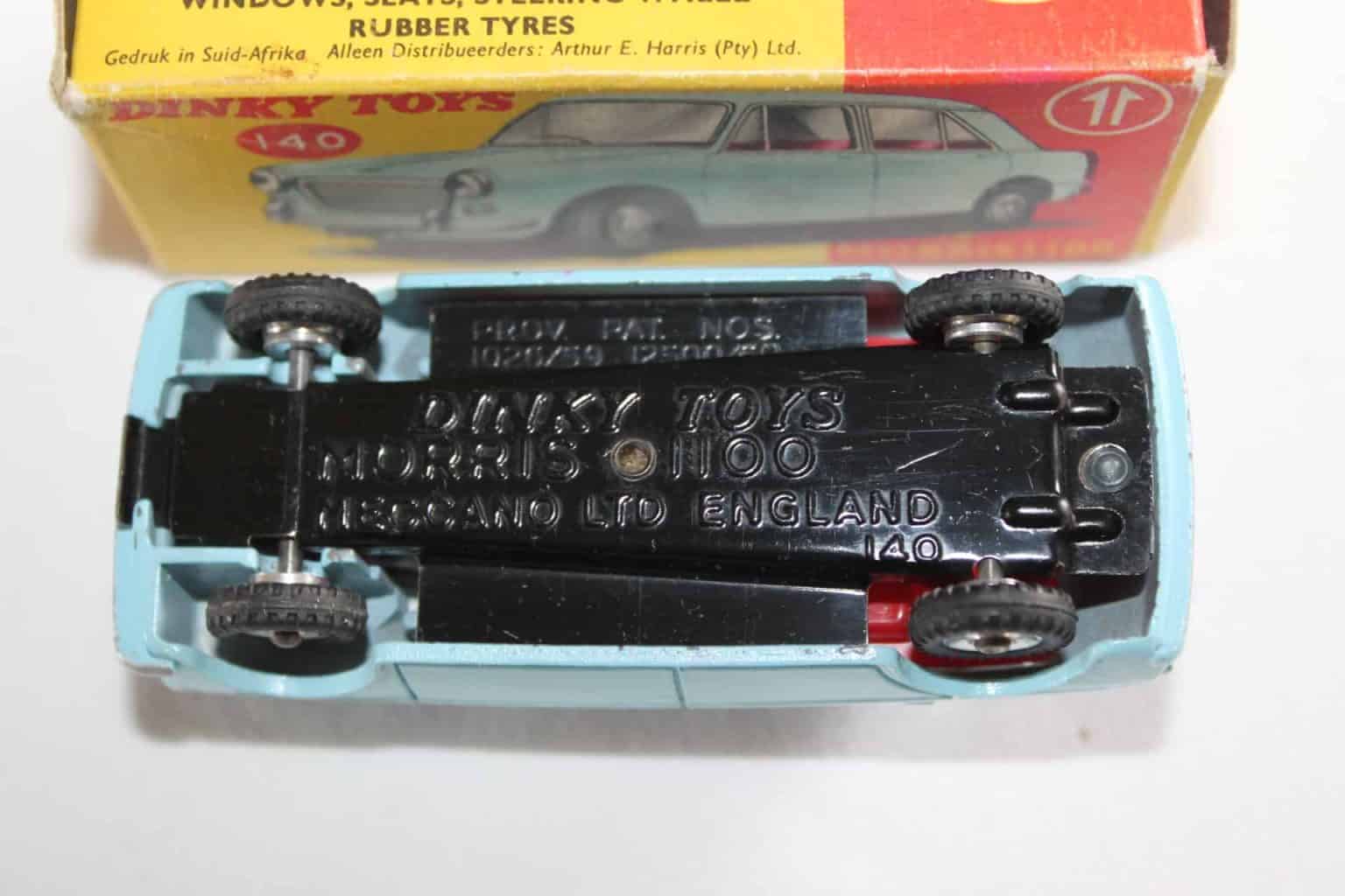 Dinky Toys 140 South African Morris 1100 Diecast