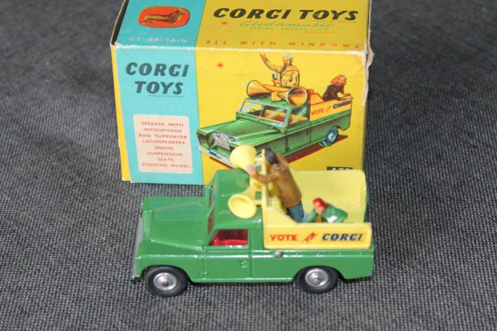 land-rover-public-address-vehicle-corgi-toys-472