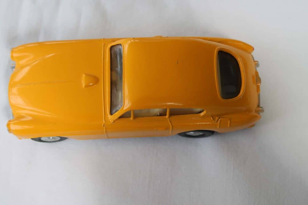 Spot-On Toys 113 Aston Martin-top