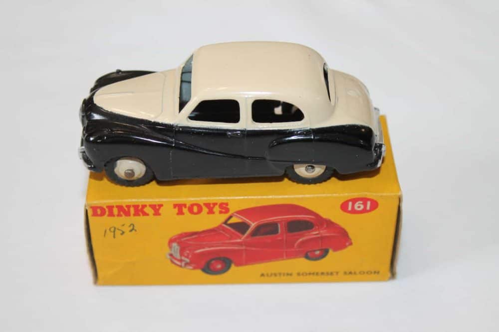 Dinky Toys 161 Austin Somerset Late Issue