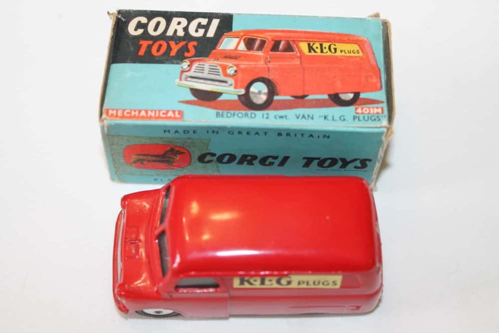 Corgi Toys 403M Bedford KLG Plugs Van-top