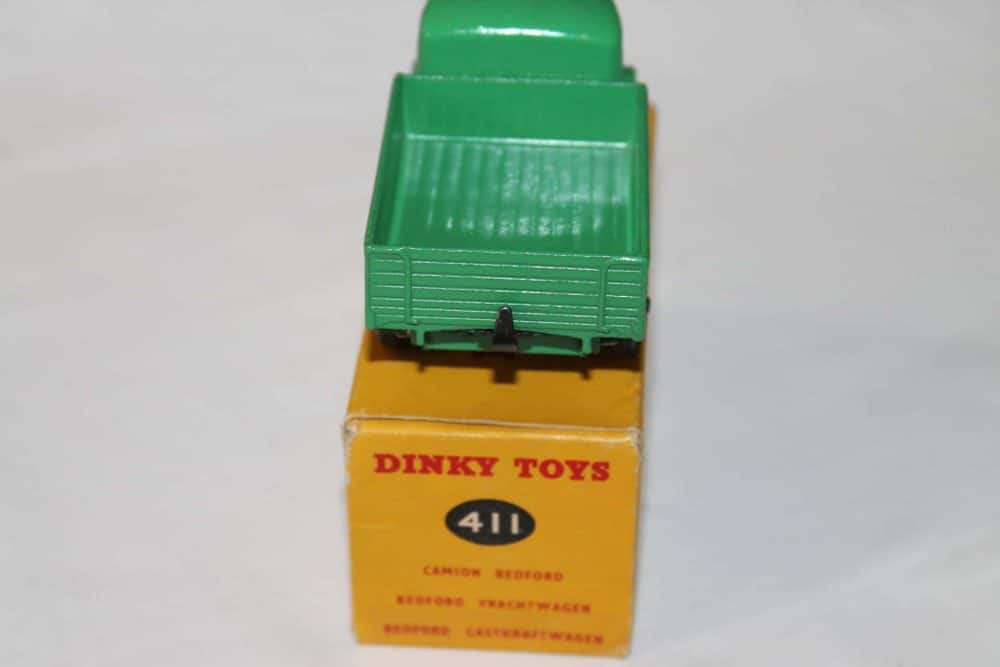 Dinky Toys 411 Bedford Truck-back