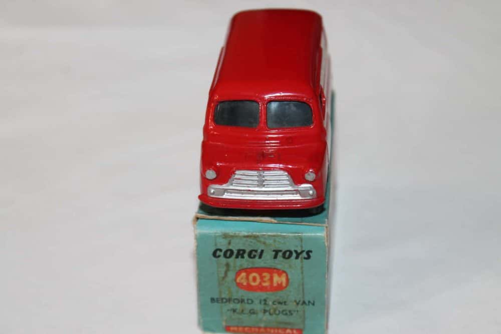 Corgi Toys 403M Bedford KLG Plugs Van-front
