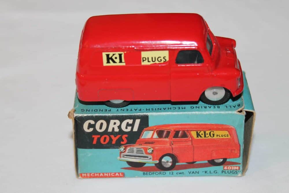 Corgi Toys 403M Bedford KLG Plugs Van-side