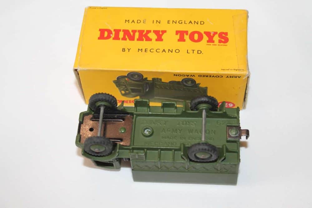 Dinky Toys 623 Army Covered Wagon-base