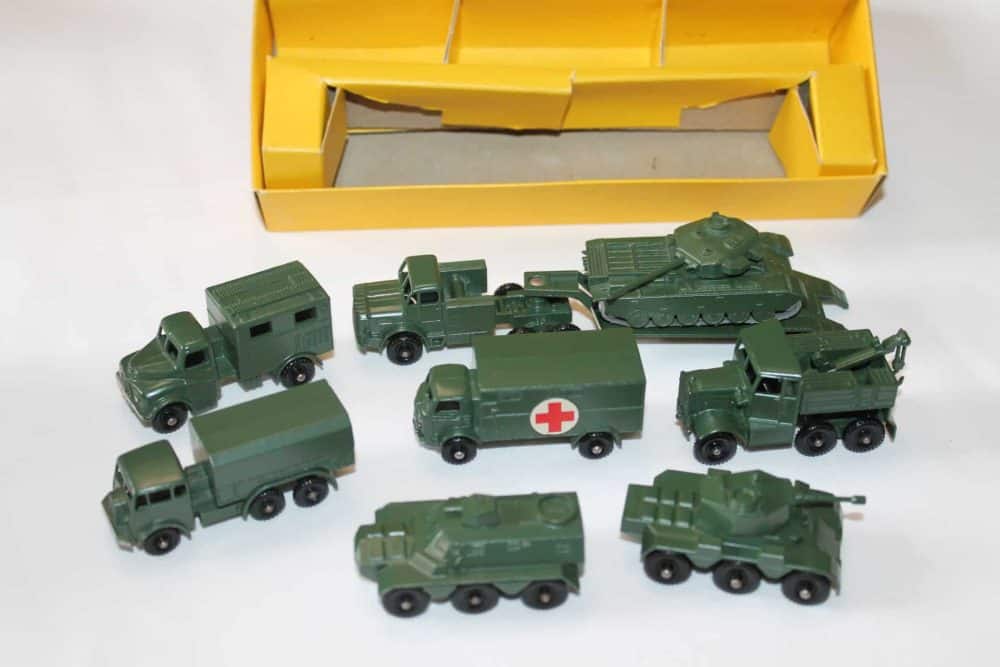 Matchbox Toys G-5 Army Gift Set-leftside