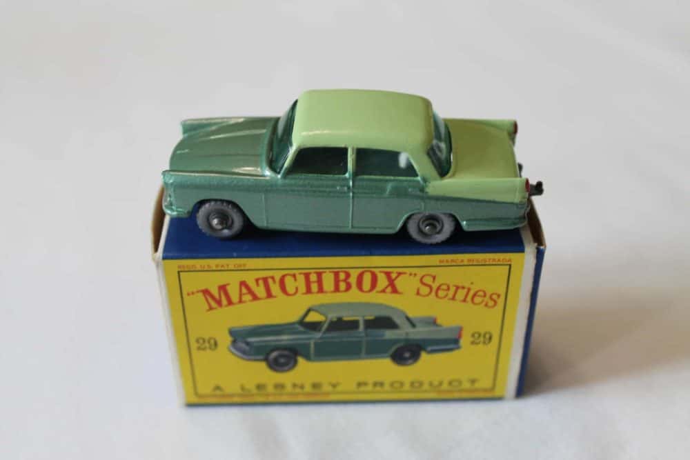 Matchbox Toys 29B Austin A55 Cambridge