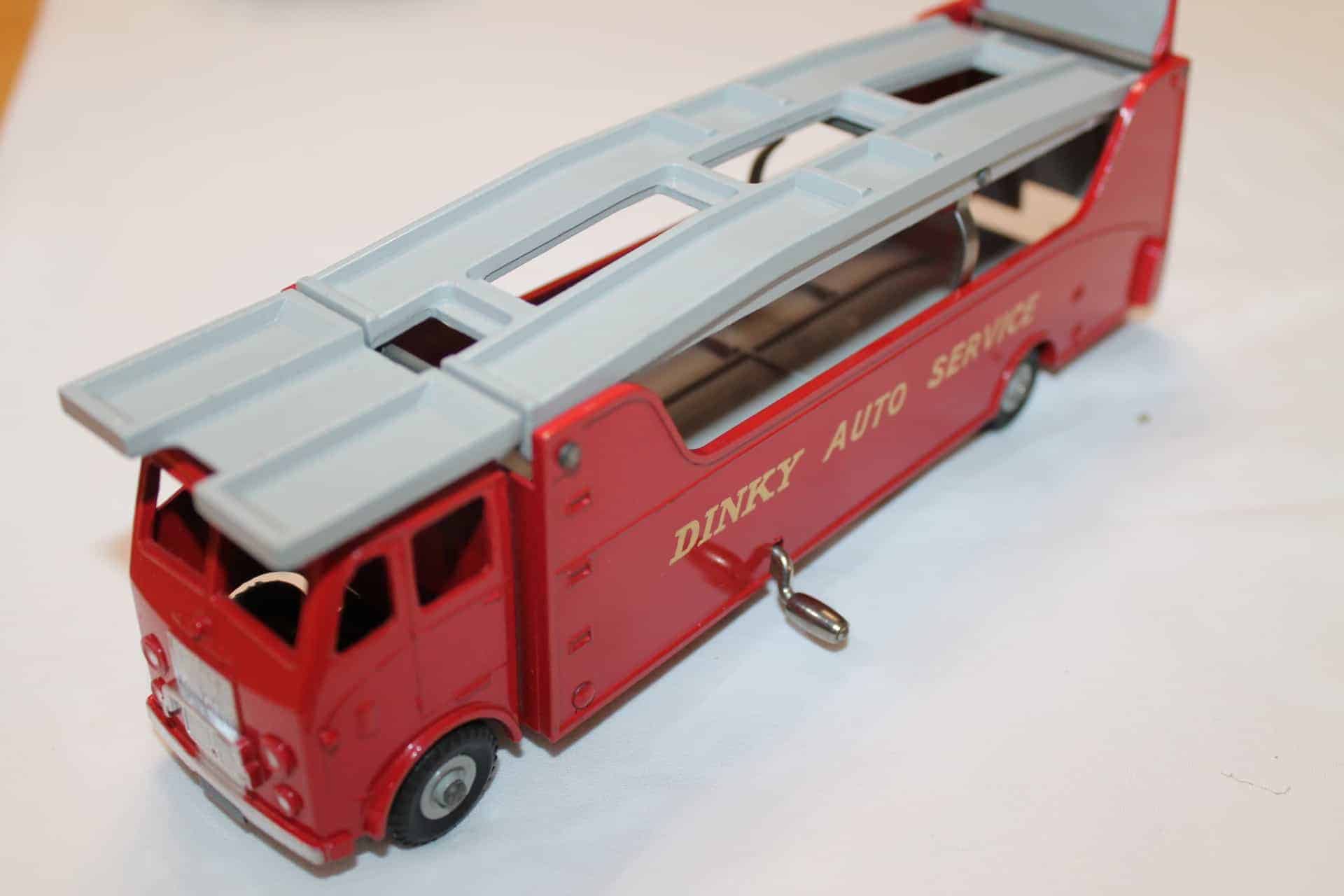 dinky-toy-984-car-carrier-diecast