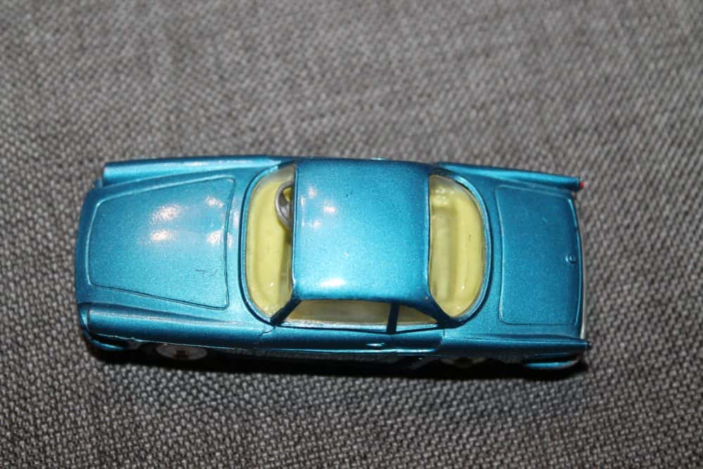 renault-floride-scarce-metallic-blue-lemon-interior-corgi-toys-222-top