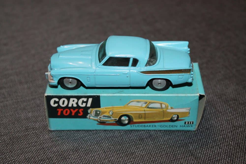 studebaker-golden-hawk-blue-corgi-toys-211