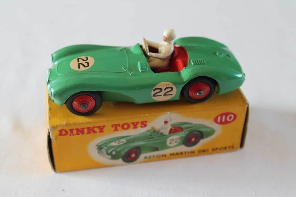 Dinky Toys 110 Aston Martin DB3 Sports
