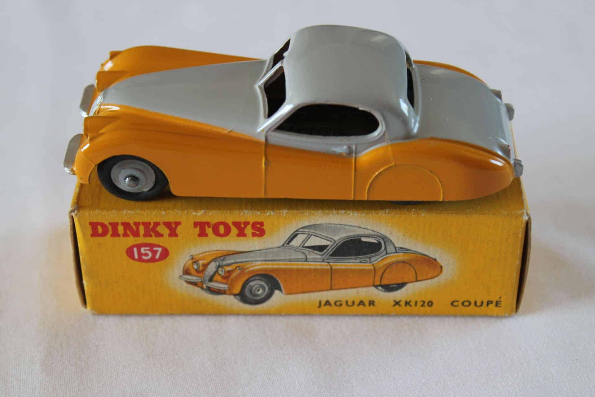 Dinky Toys GB 157 Jaguar Verte - Échelle 1/43 - Très Bon état, Sans Boîte