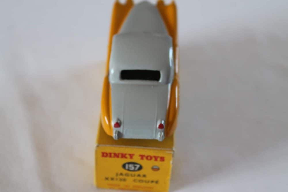 Dinky Toys 157 Jaguar XK 120-back