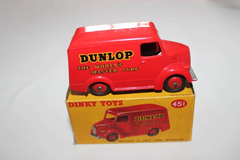 Dinky Toys 451 Trojan 'Dunlop' Van-side
