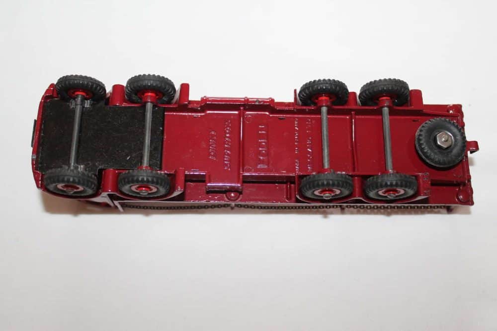 Dinky Toys 905 Foden 2nd Cab Chain Lorry-base