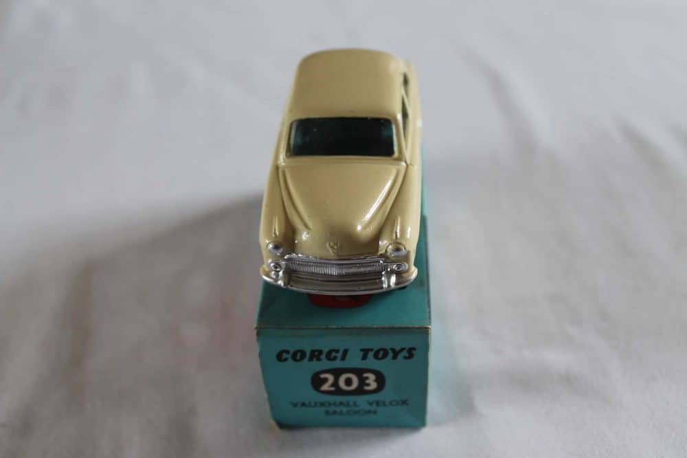 Corgi Toys 203 Vauxhall Velox-front