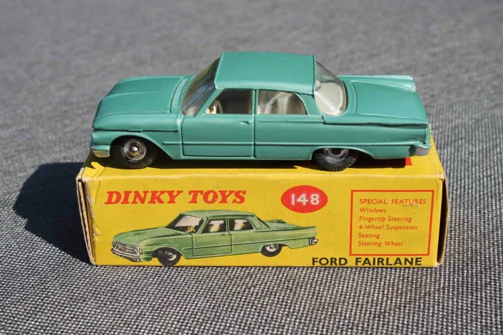 Dinky Toys 148 Ford Fairlane. Silver-Green