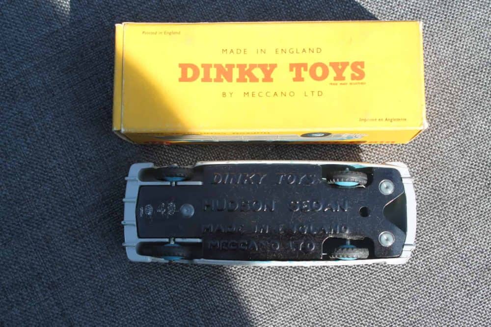 Dinky Toys 171 Hudson Commodore Highline Sedan Highline-base