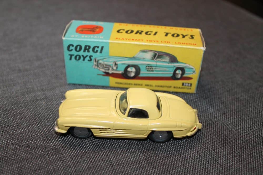 mercedes-benz-300sl-hardtop-lemon-and-red-roof-corgi-toys-304