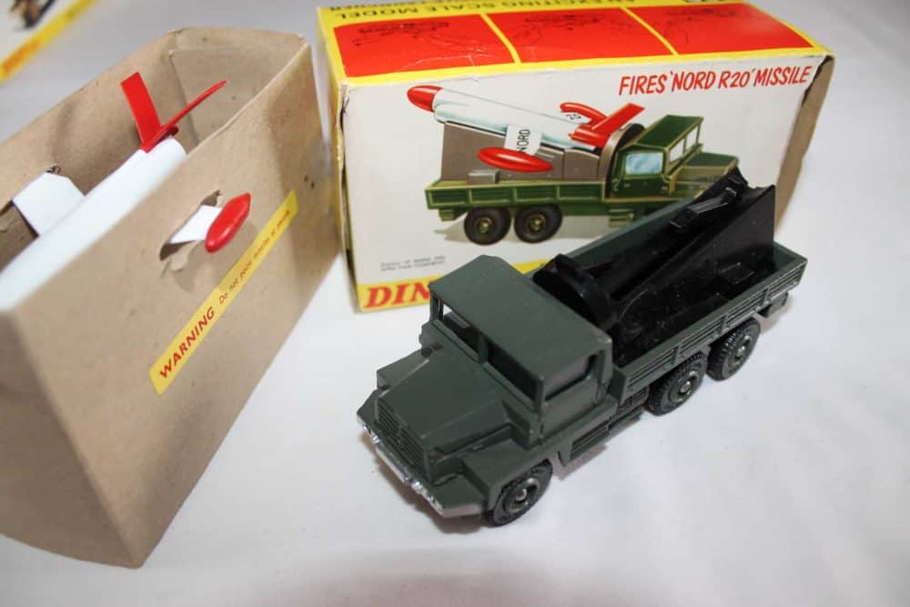 Dinky Toys 620 Berliet Missile Launcher-left