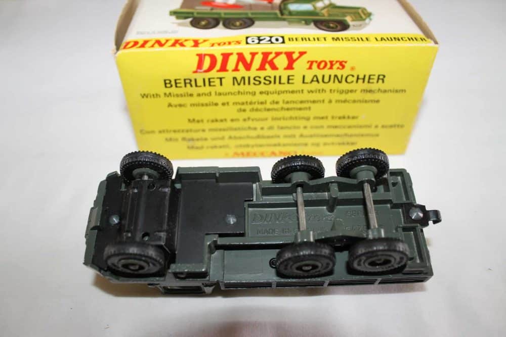 Dinky Toys 620 Berliet Missile Launcher-base