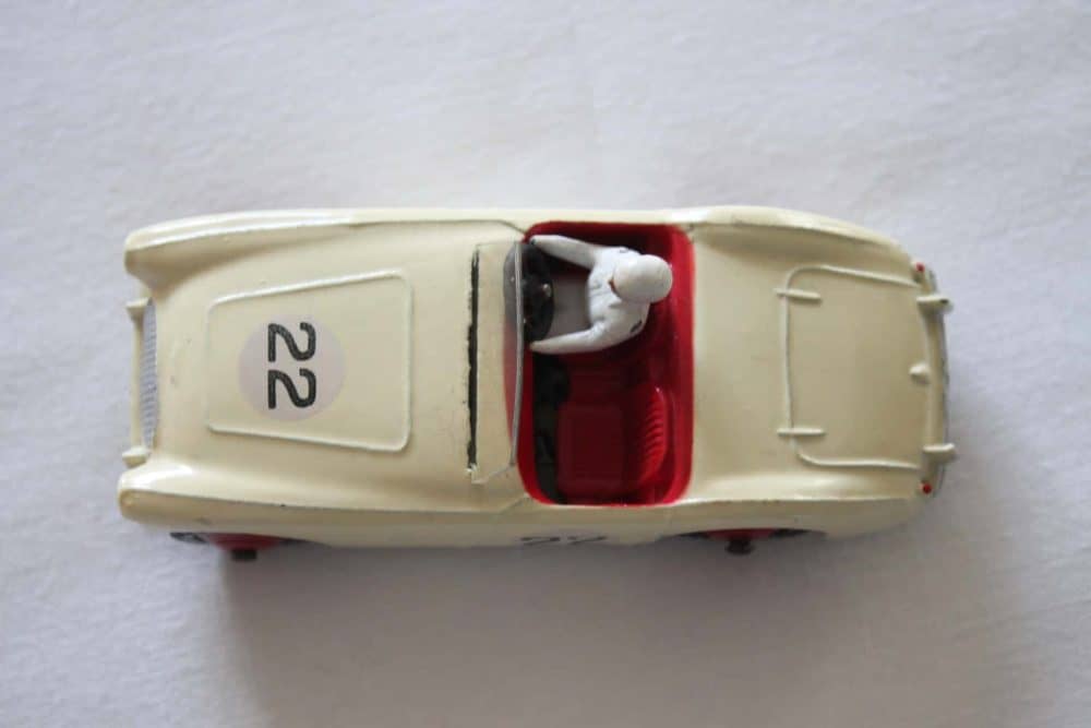 Dinky Toys 109 Austin Healey Competition-top