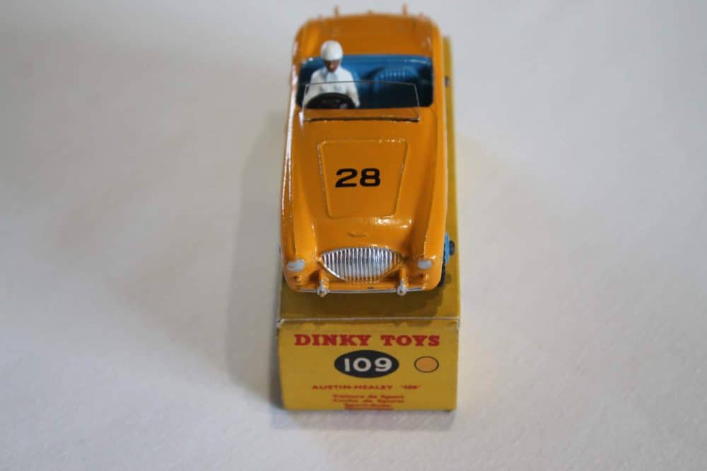 Dinky Toys 109 Austin Healey Competition-front