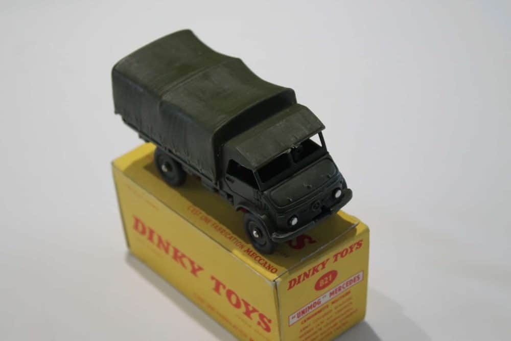 French Dinky Toys 821 Mercedes Unimog Covered Wagon-FRight