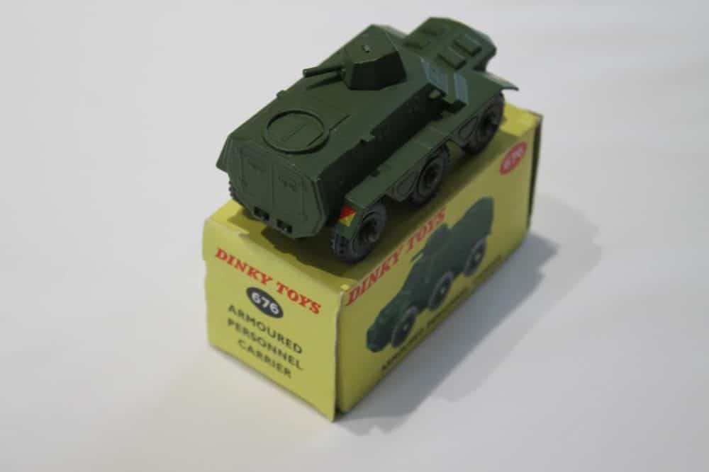 Dinky Toys 676 Armoured Personnel Carrier-BRight