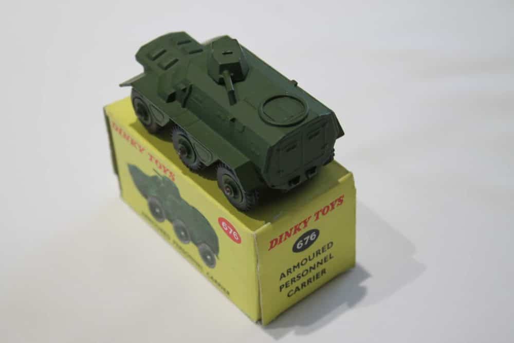 Dinky Toys 676 Armoured Personnel Carrier-BLeft