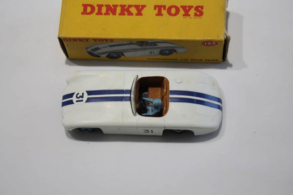 Dinky Toys 133 Cunningham C-5R Road Racer-top