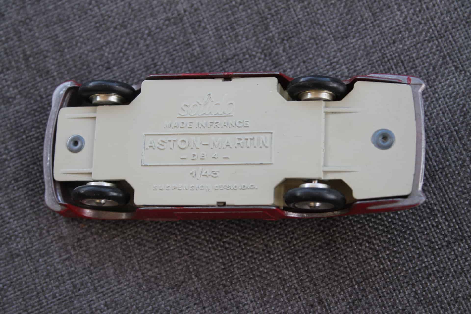 Miniature Voiture Film Corgi JAMES BOND ASTON MARTIN V8 VANTAGE NO TIME TO DIE