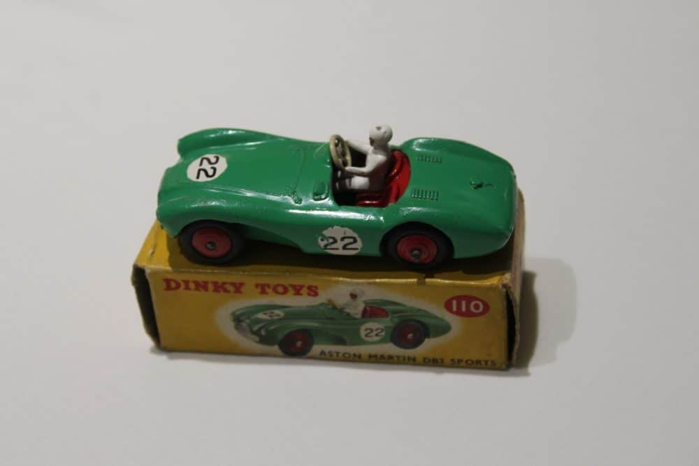 aston-martin.sports-110-dinky-toys-green