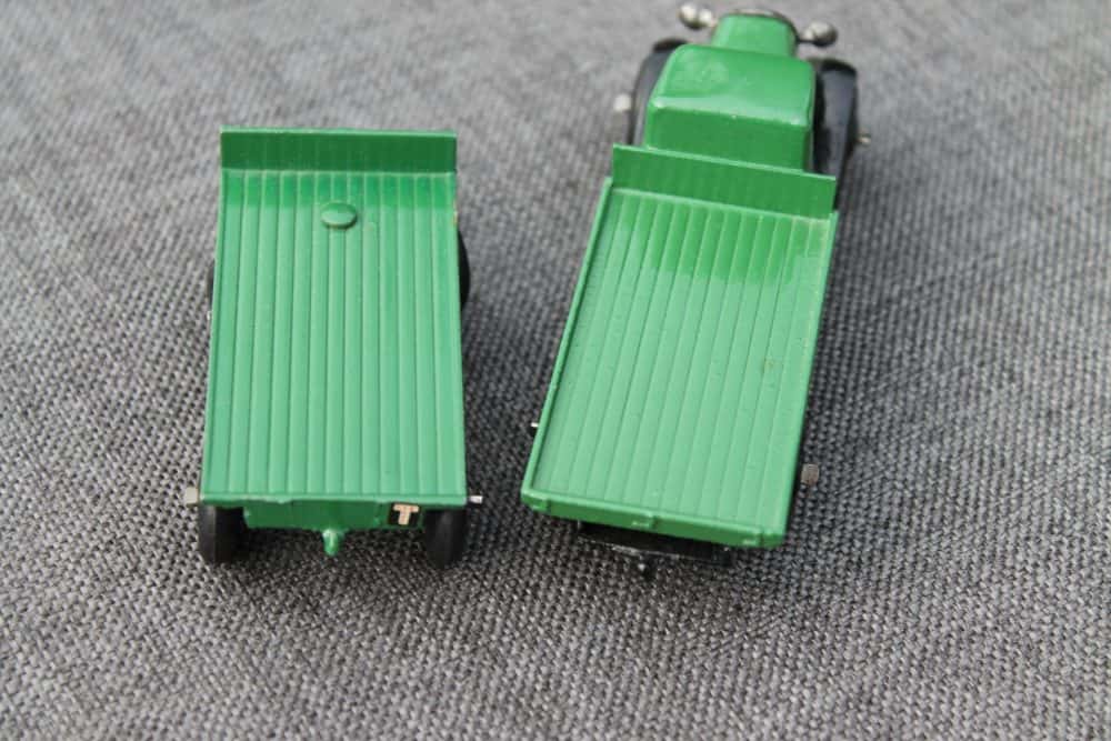 flat-truck-and-trailer-25t-dinky-toys-green-back