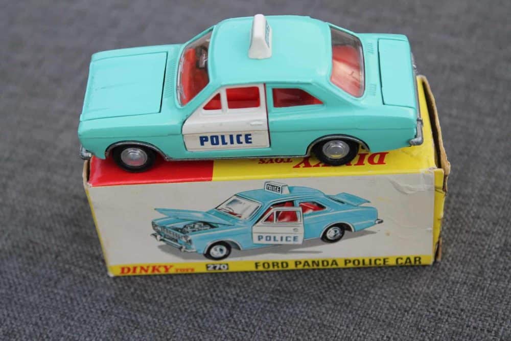 ford-escort-poice-panda-car-dinky-toys-270