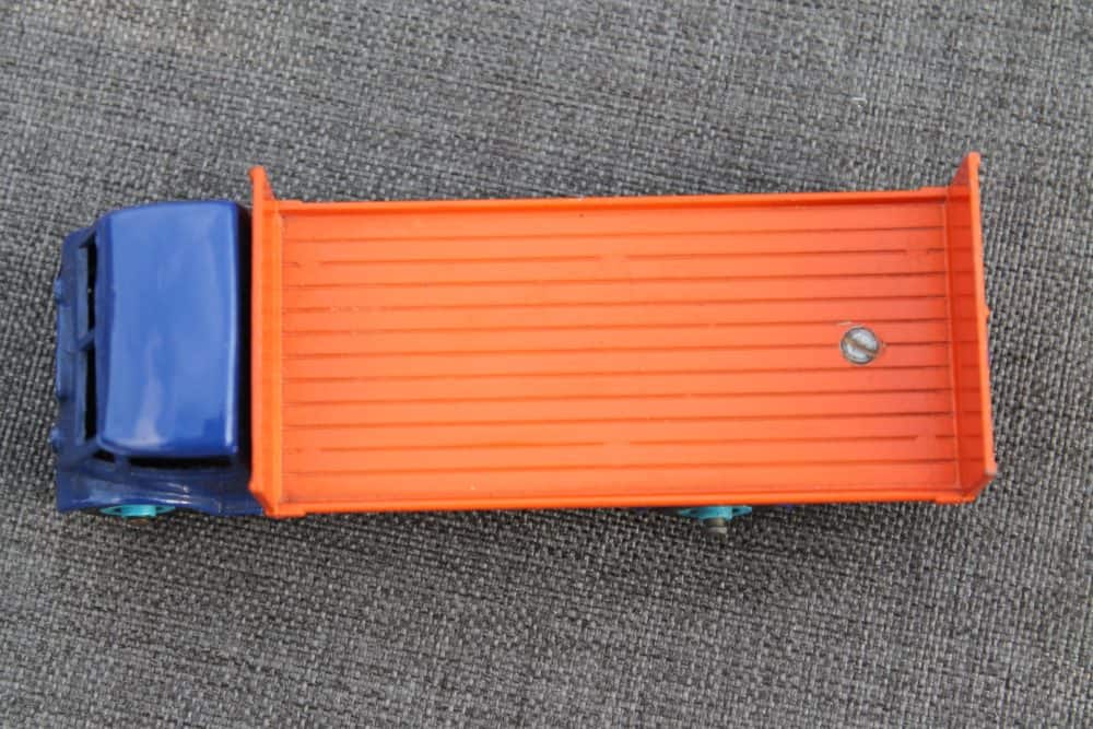 guy-tailboard-lorry-dinky-toys-513-vilolet-blue-and-orange-top