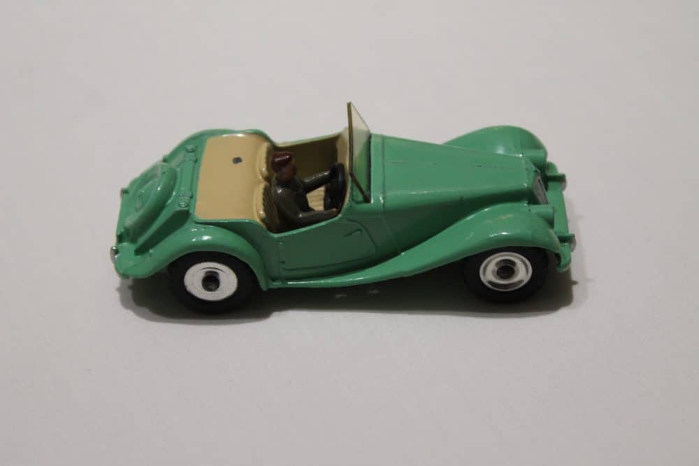 mg-midget-tourer-102-dinky-toys-pale-green-cream-rare-spun-wheels-side