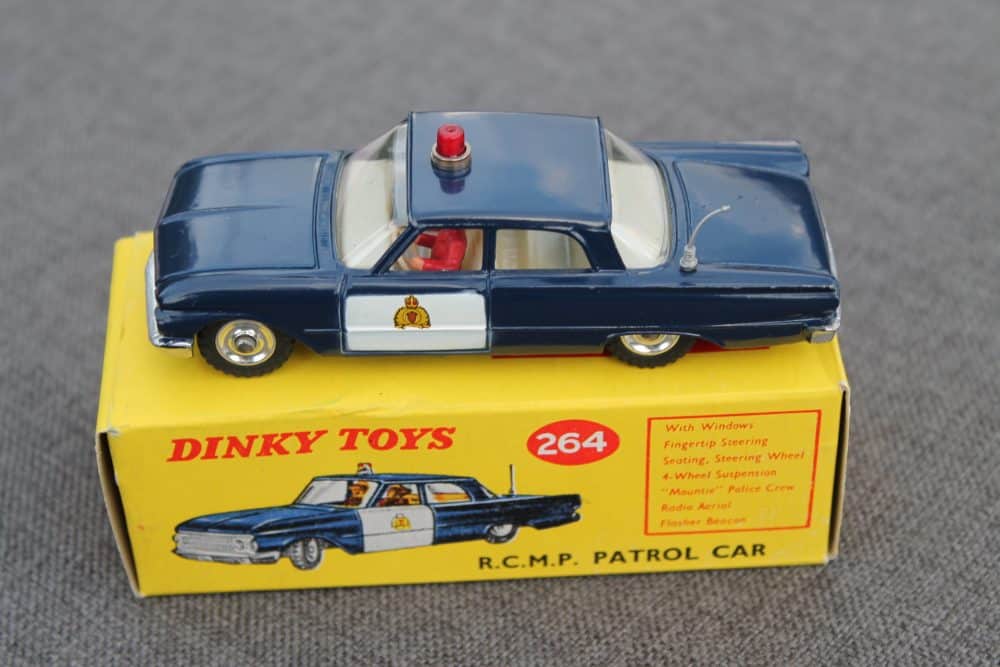 rcmp-patrol-car-dinky-toys-264-ford-fairlane